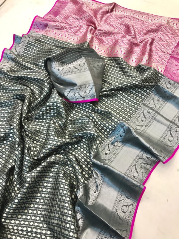 Gray color kanchipuram silk saree with zari weaving work - Image 2