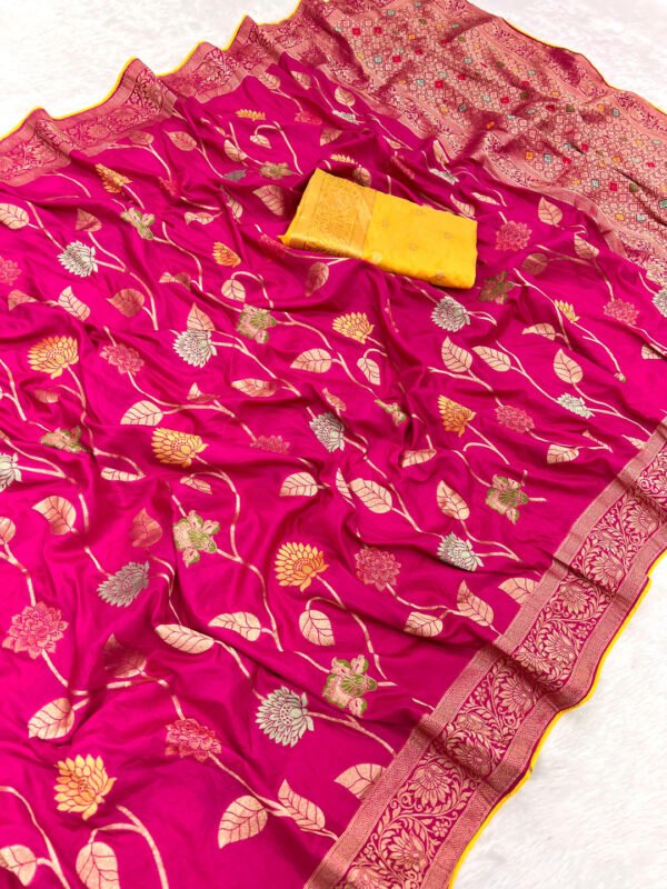 Pink viscose dola dola silk saree with zari weaving work - Image 2