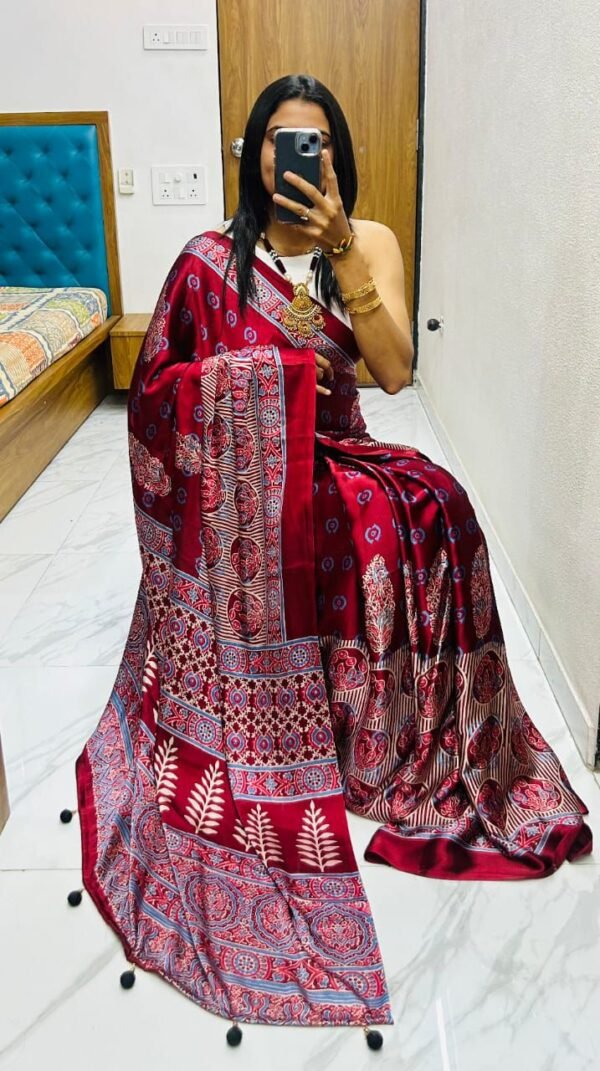 Wine fancy ajrakh printed crepe silk saree - Image 10