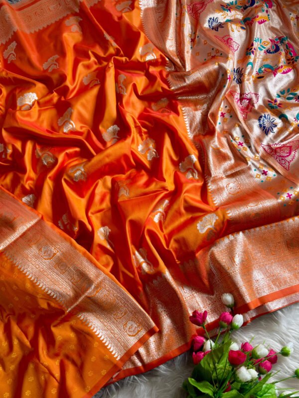 Rama green traditional paithani silk saree with zari weaving work - Image 6