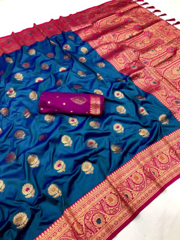 Baby pink traditional banarasi silk saree with zari weaving work - Image 4