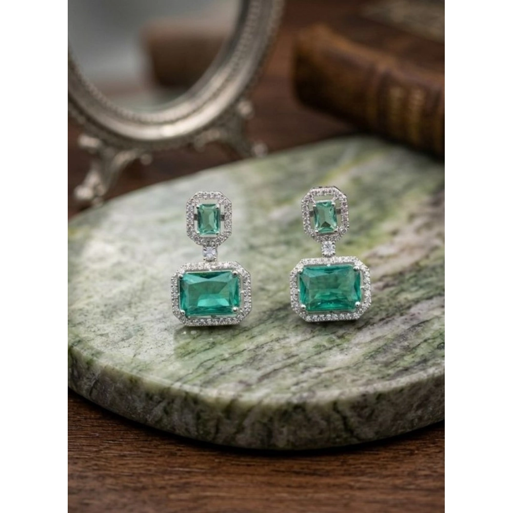 Generic Women’s Brass Silver Plated Drop Earrings (Green)