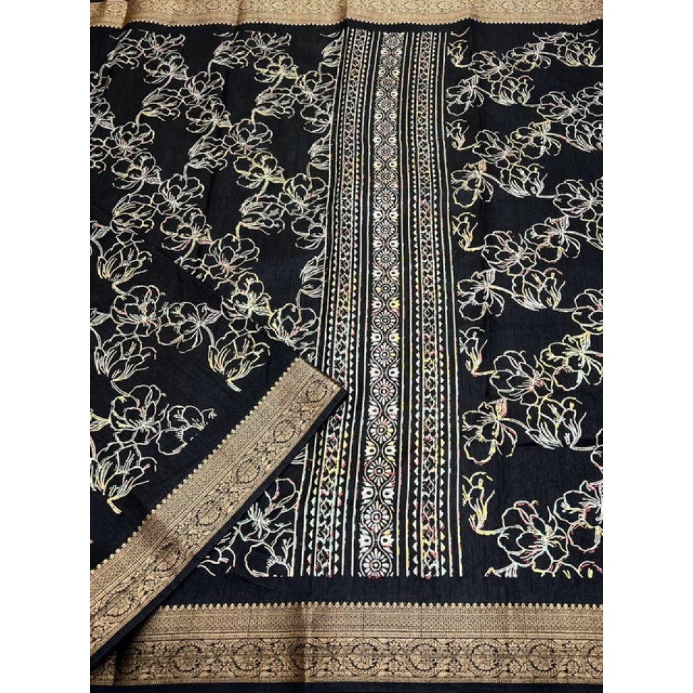 Generic Women's Cotton Silk Floral Printed Saree With Unstitched Blouse 5.5Mtr (Black) - Image 4